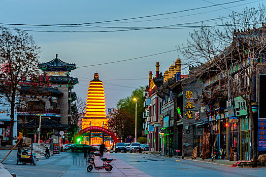 辽宁省朝阳市北塔夜景