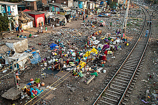 贫民窟,靠近,轨道,孟买,马哈拉施特拉邦,印度,亚洲