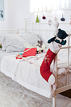 泰迪熊,圣诞袜,沙发,把手,礼物