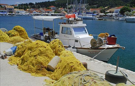 渔网,渔船,港口,凯法利尼亚岛,爱奥尼亚群岛,希腊