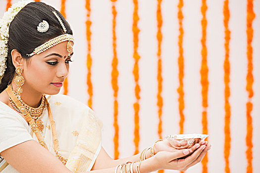 新娘,传统,南,印度,连衣裙,祈祷,油灯