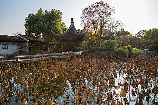 虹饮山房