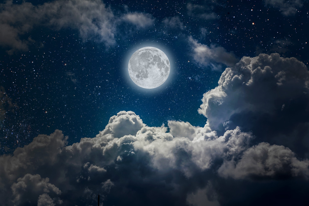 夜晚星星月亮真实照片图片