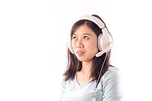 亚洲女孩听音乐