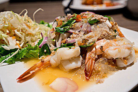 海鲜粉丝沙拉,泰式美食