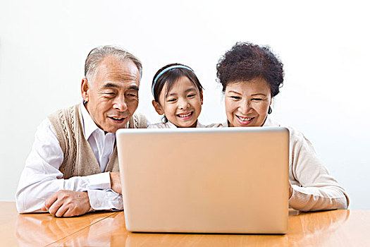 祖父母,孙女,笔记本电脑,中国,亚洲