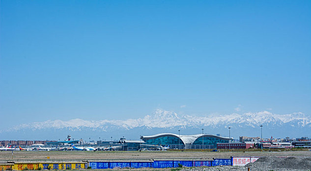 乌鲁木齐地窝堡机场全景