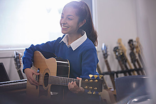 微笑,女学生,演奏,木吉他