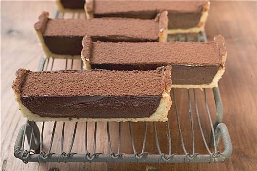 长方形,巧克力蛋糕,可可粉