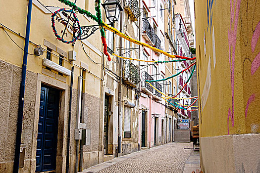 葡萄牙,里斯本,彩色,彩带,排列,狭窄街道,靠近