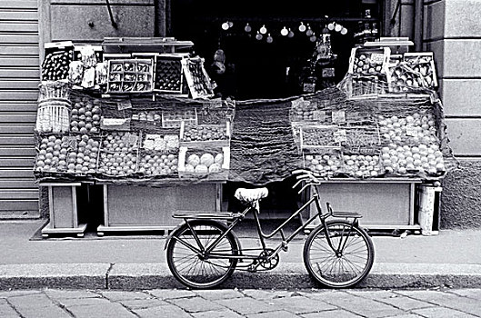 意大利,伦巴第,米兰,自行车,停放,正面,水果摊