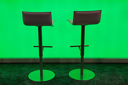 两个,吧椅,正面,绿色,光亮,酒吧