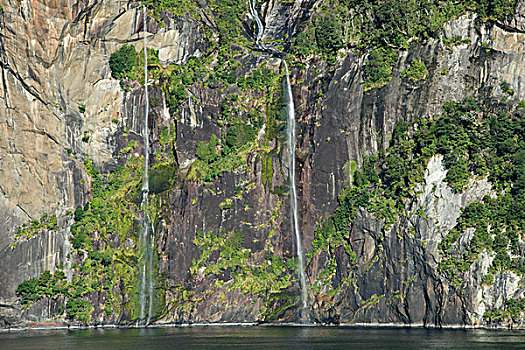 新西兰,峡湾国家公园,米尔福德峡湾,一对,瀑布,大幅,尺寸