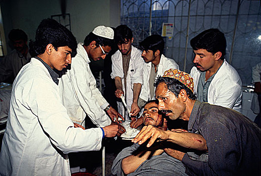 一个,男人,受伤,争斗,医疗,政府,医院,城市,巴基斯坦,九月,2008年