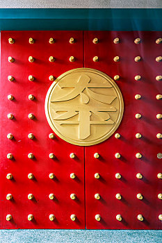天王府朱漆乳钉门,拍摄于南京