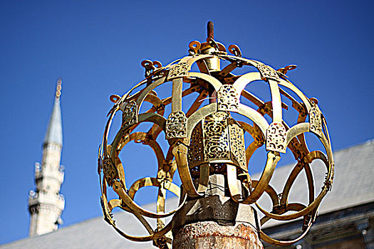 叙利亚大马士革伍麦叶清真寺廊柱顶端的金球