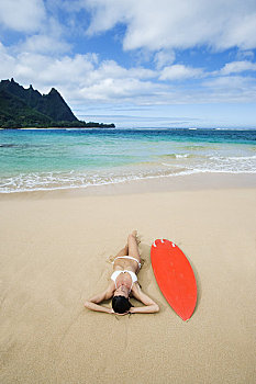 夏威夷,考艾岛,海耶纳,海滩,隧道,女人,卧,冲浪板