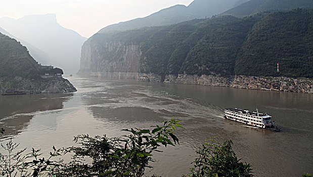 长江西陵峡