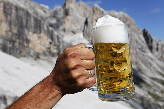 男人,手,拿着,啤酒,多洛迈特山,意大利