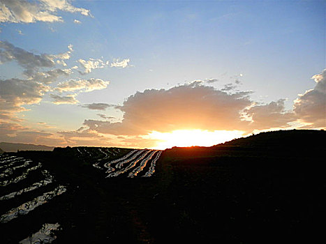 夕阳景观,自然,风光,彩云,天空,夕阳,景观,大美中国,田园,村庄