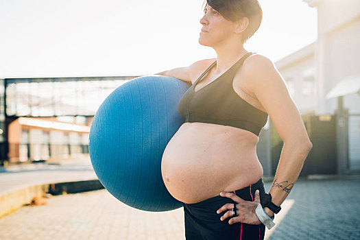 孕妇,拿着,健身球