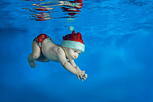 婴儿,男孩,红色,帽,游泳,水下,游泳池,敖德萨,乌克兰,欧洲