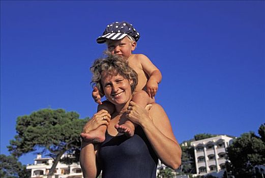 母亲,儿子,肩扛,马略卡岛,西班牙