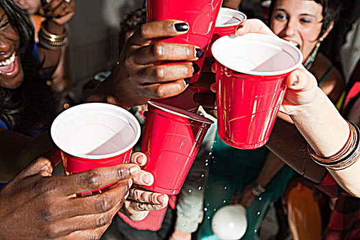 年轻人,塑料杯,聚会