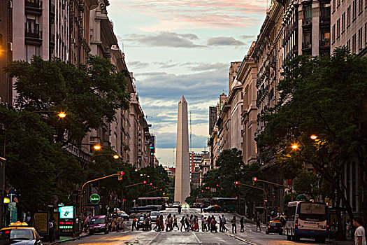 方尖塔,地标,共和国广场,交叉,道路,布宜诺斯艾利斯,阿根廷,南美