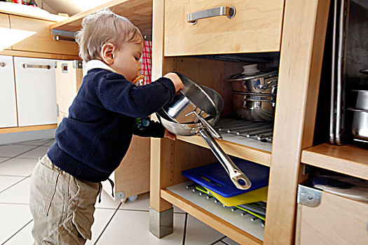 小男孩,10个月,烹调,锅,柜橱,厨房