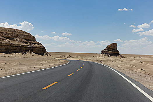 柏油路