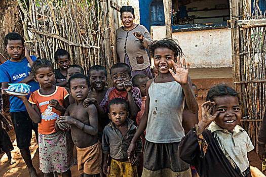 一群孩子,女孩,马达加斯加,非洲