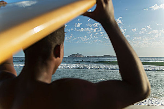 特写,男青年,冲浪板,里约热内卢,巴西