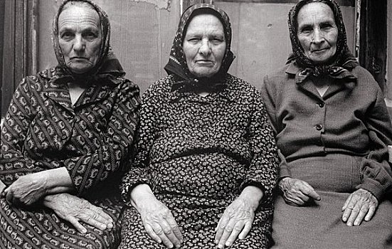 三个,老年,女人,穿,头巾,贝尔格莱德,塞尔维亚,黑山