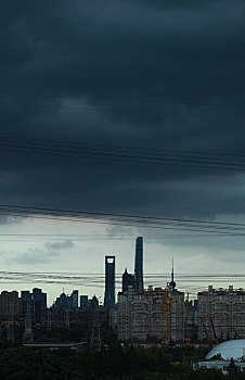 暴风雨来临