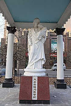 大圣若瑟雕像