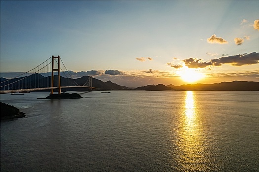 浙江舟山西堠门大桥夕阳自然风光海景航拍