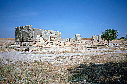 老,帕福斯,塞浦路斯,2001年