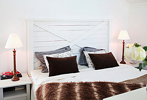 双人床,床头板,木板,简单,灯