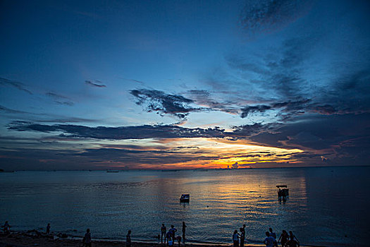 海边,夕阳