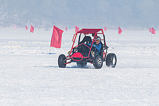 冬季游乐场雪地摩托