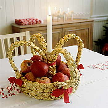 皇冠,编织物,稻草,拿着,苹果,一个,蜡烛