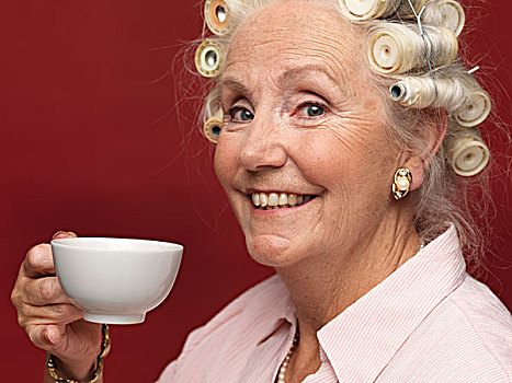 棚拍,肖像,老年,女人,发卷,茶杯