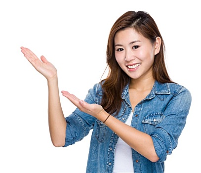 三个邻居