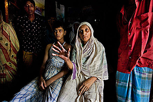 母亲,弟弟,家,八月,2008年,孟加拉,船,工作,受伤,意外,上方,状况