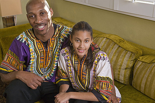 肖像,高兴,美国黑人,父亲,女儿,衣服,传统服装,看镜头