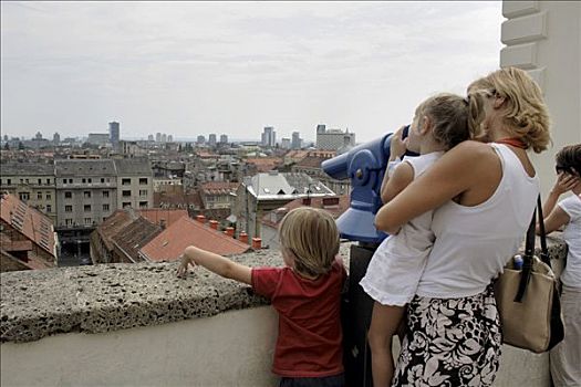 游客,看,城市,俯视,萨格勒布,克罗地亚