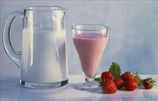 草莓牛奶,成分