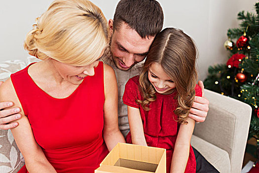 家庭,圣诞节,寒假,高兴,人,概念,幸福之家,打开,礼盒