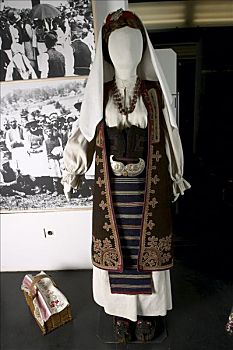 婚姻,女人,服饰,皮带扣,东南,塞尔维亚,19世纪,艺术家,未知